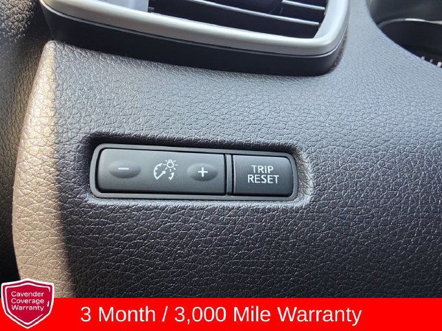 Used 2015 Nissan Rogue SV w/ SV Moonroof Package AWD/4WD image 10