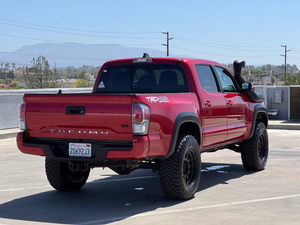 Used 2021 Toyota Tacoma TRD Off-Road w/ Technology Package AWD/4WD image 35
