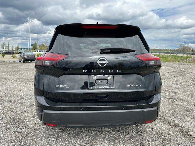 Used 2024 Nissan Rogue SV AWD/4WD image 5