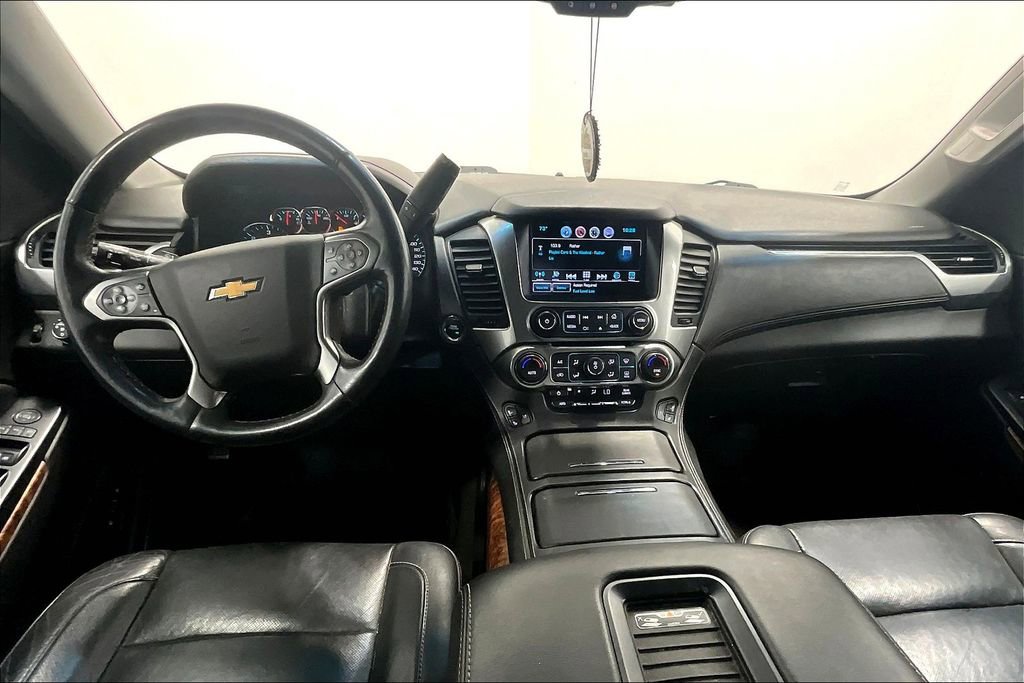 Used 2017 Chevrolet Suburban Premier image 18