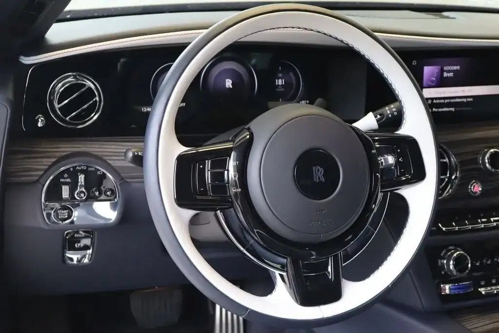 Certified 2024 Rolls-Royce Spectre w/ Spectre Launch Package AWD/4WD image 31