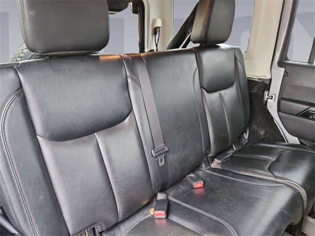 Used 2015 Jeep Wrangler Unlimited Sahara image 18