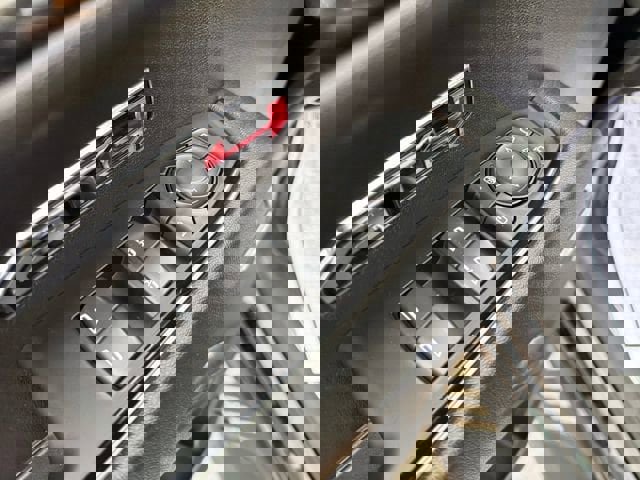 Used 2023 GMC Sierra 1500 AT4 w/ Technology Package image 11