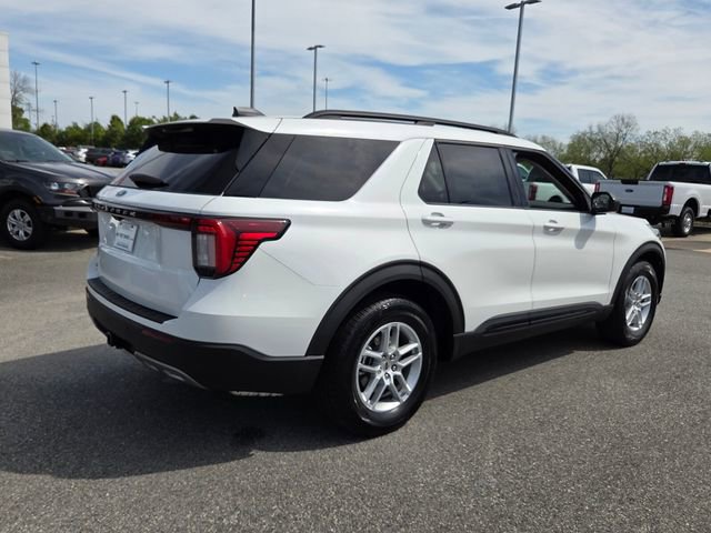 New 2026 Ford Explorer Active RWD image 10