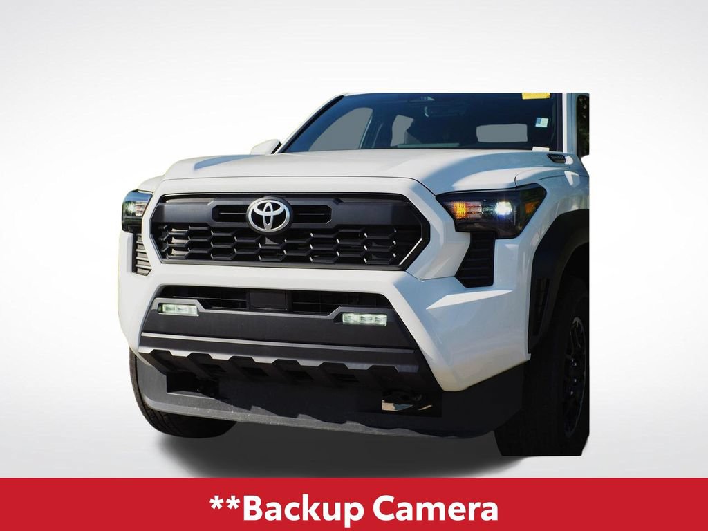 Used 2024 Toyota Tacoma TRD Off-Road AWD/4WD image 4