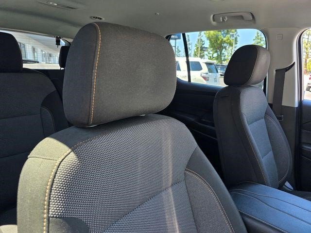 Certified 2021 Chevrolet Traverse LT FWD image 19