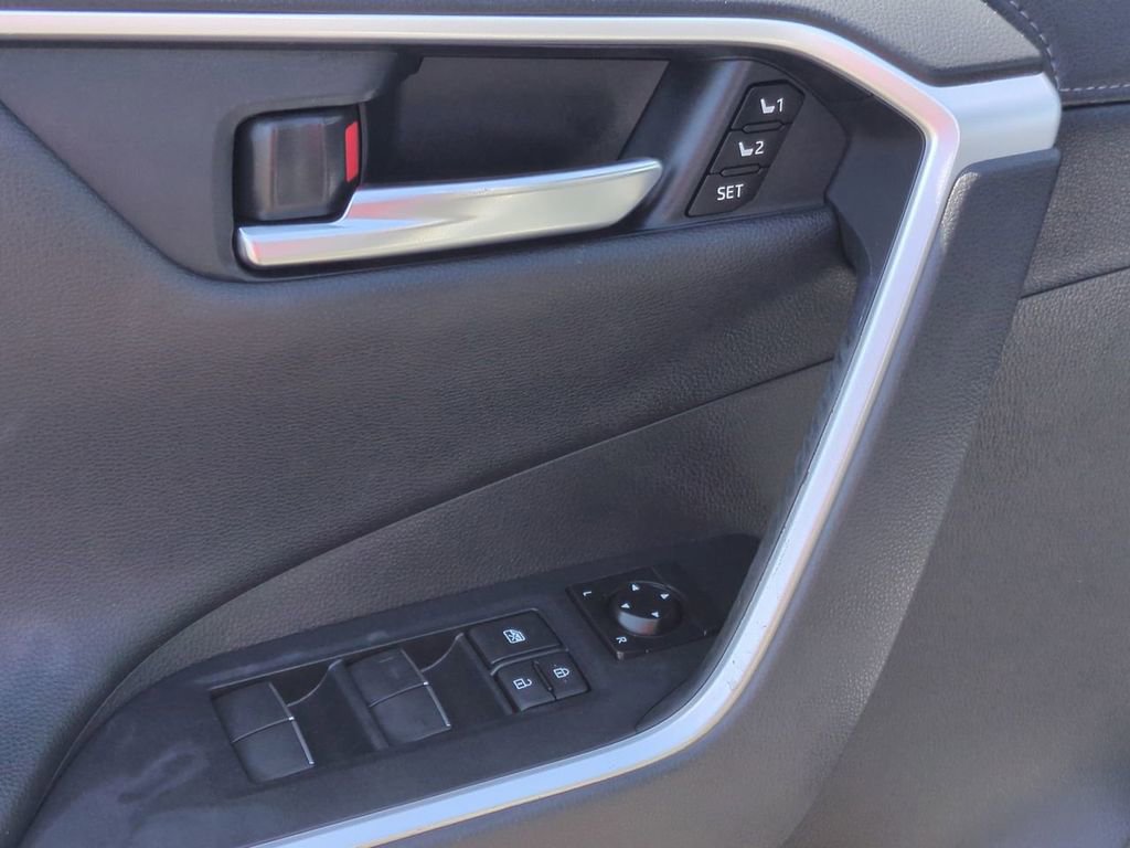 Used 2020 Toyota RAV4 Limited w/ All Weather Liner Package AWD/4WD image 23