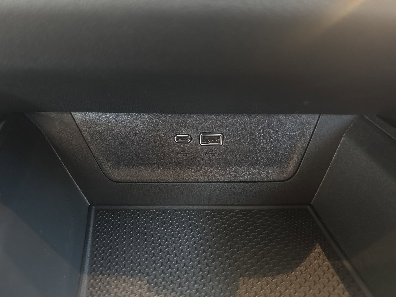 New 2026 Chevrolet Equinox ACTIV w/ Convenience Package III image 28