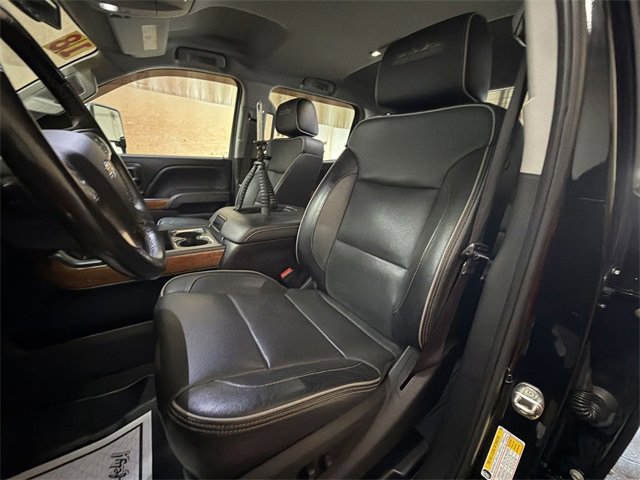 Used 2018 Chevrolet Silverado 2500 High Country w/ Duramax Plus Package image 11