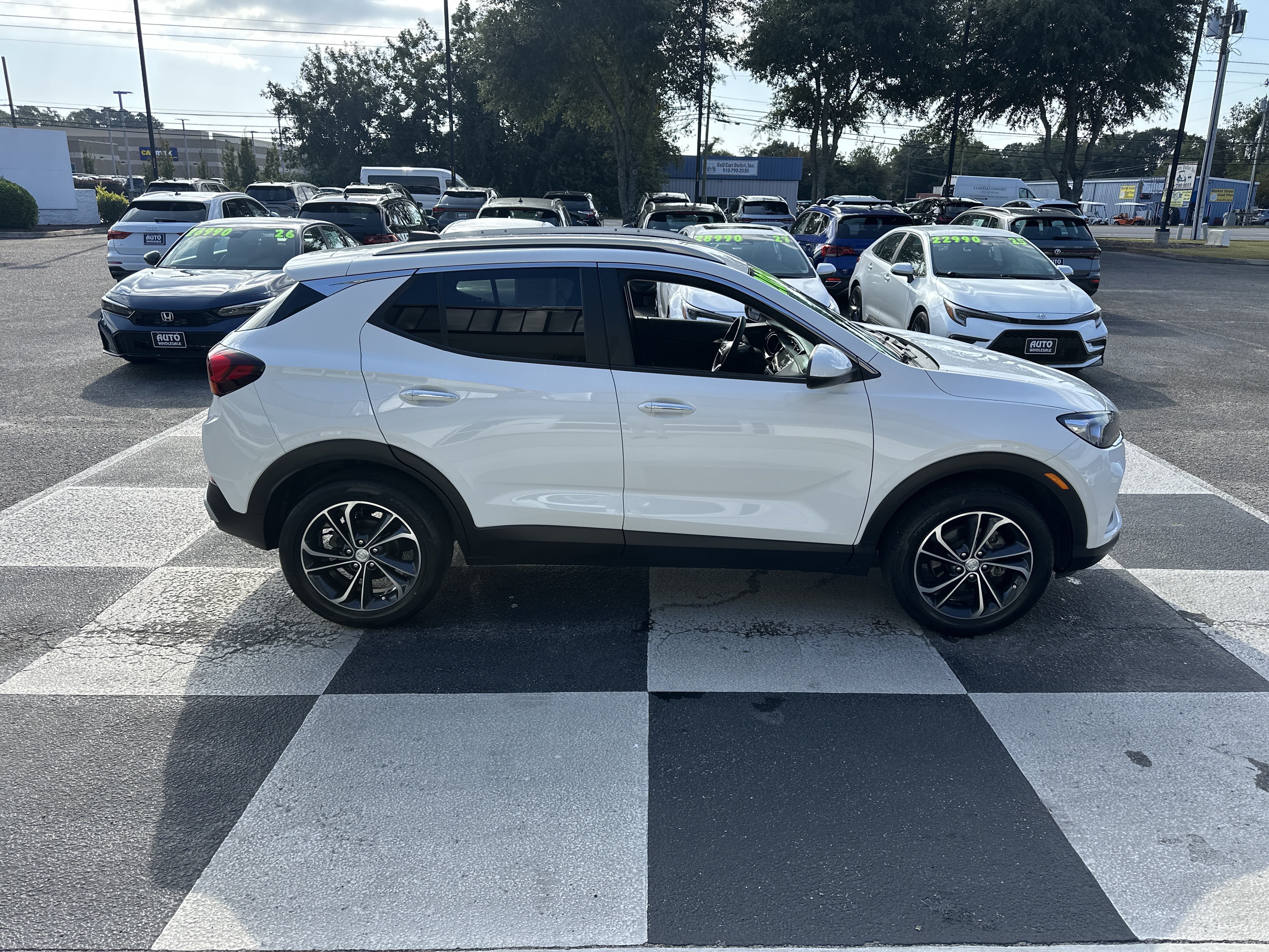 Used 2023 Buick Encore GX Select w/ Safety Package II AWD/4WD image 5