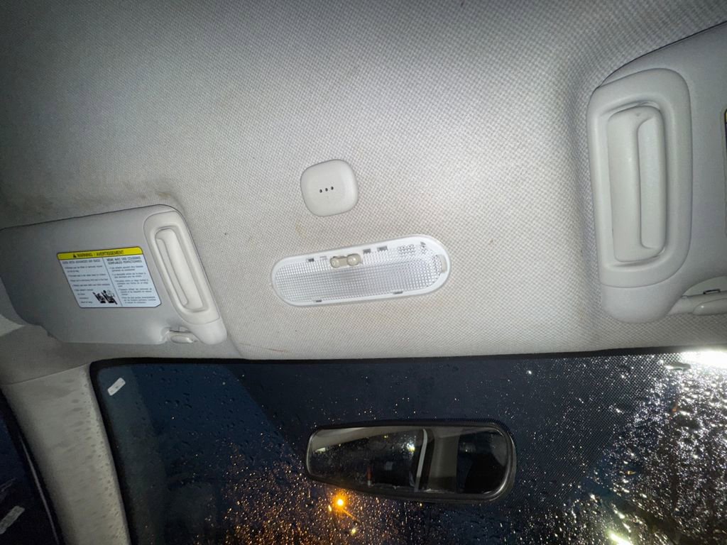 Used 2017 Nissan Versa Note SV image 26