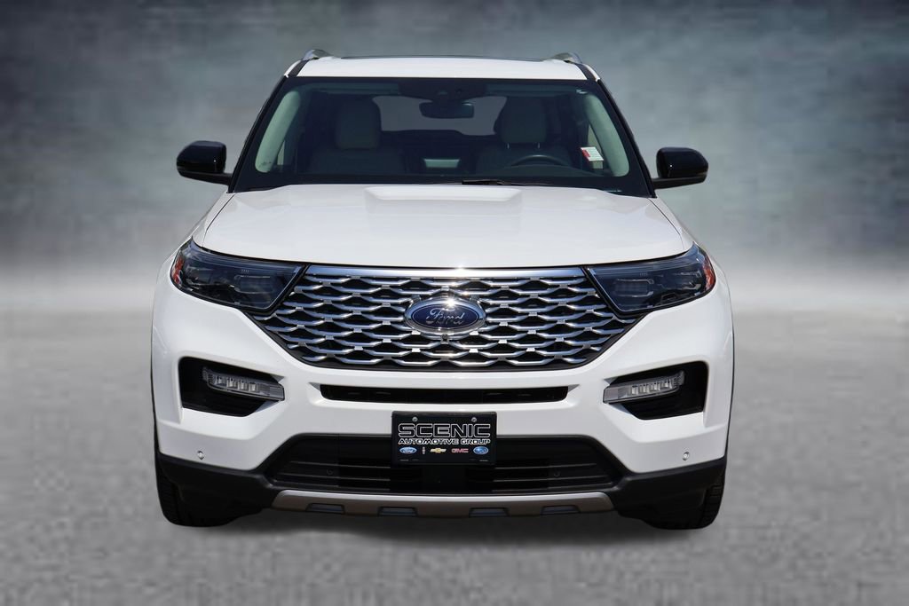 Used 2022 Ford Explorer Platinum w/ Equipment Group 601A AWD/4WD image 29
