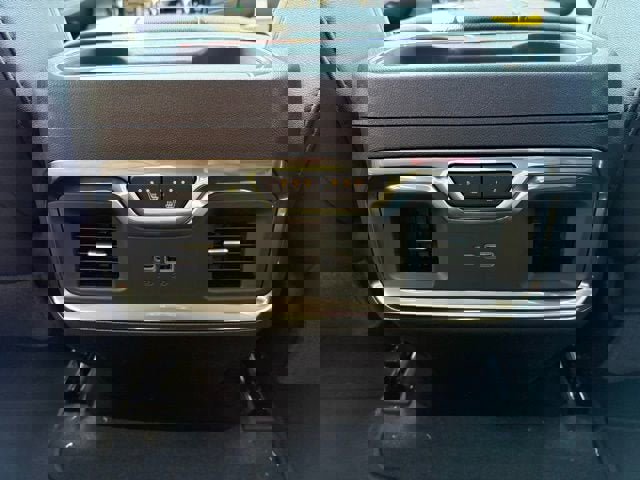 New 2026 GMC Sierra 1500 SLT w/ SLT Premium Plus Package image 17