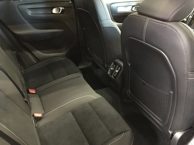 New 2024 Volvo XC40 Recharge Plus w/ Protection Package Premier RWD image 34
