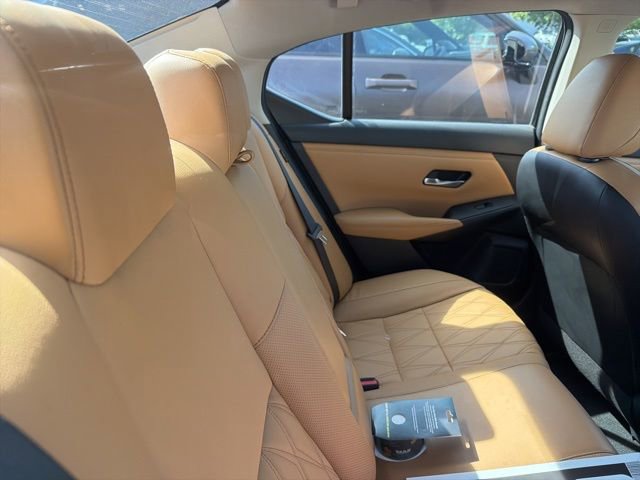 Used 2020 Nissan Sentra SV w/ SV Premium Package FWD image 9