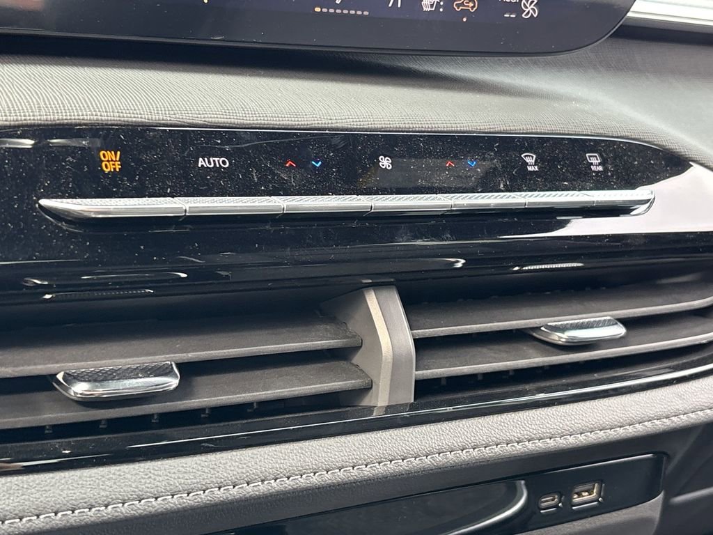 New 2025 Buick Enclave Sport Touring w/ Super Cruise Package image 21