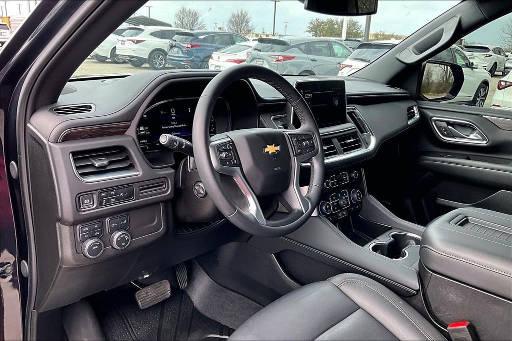 Used 2024 Chevrolet Tahoe LT w/ Luxury Package image 17