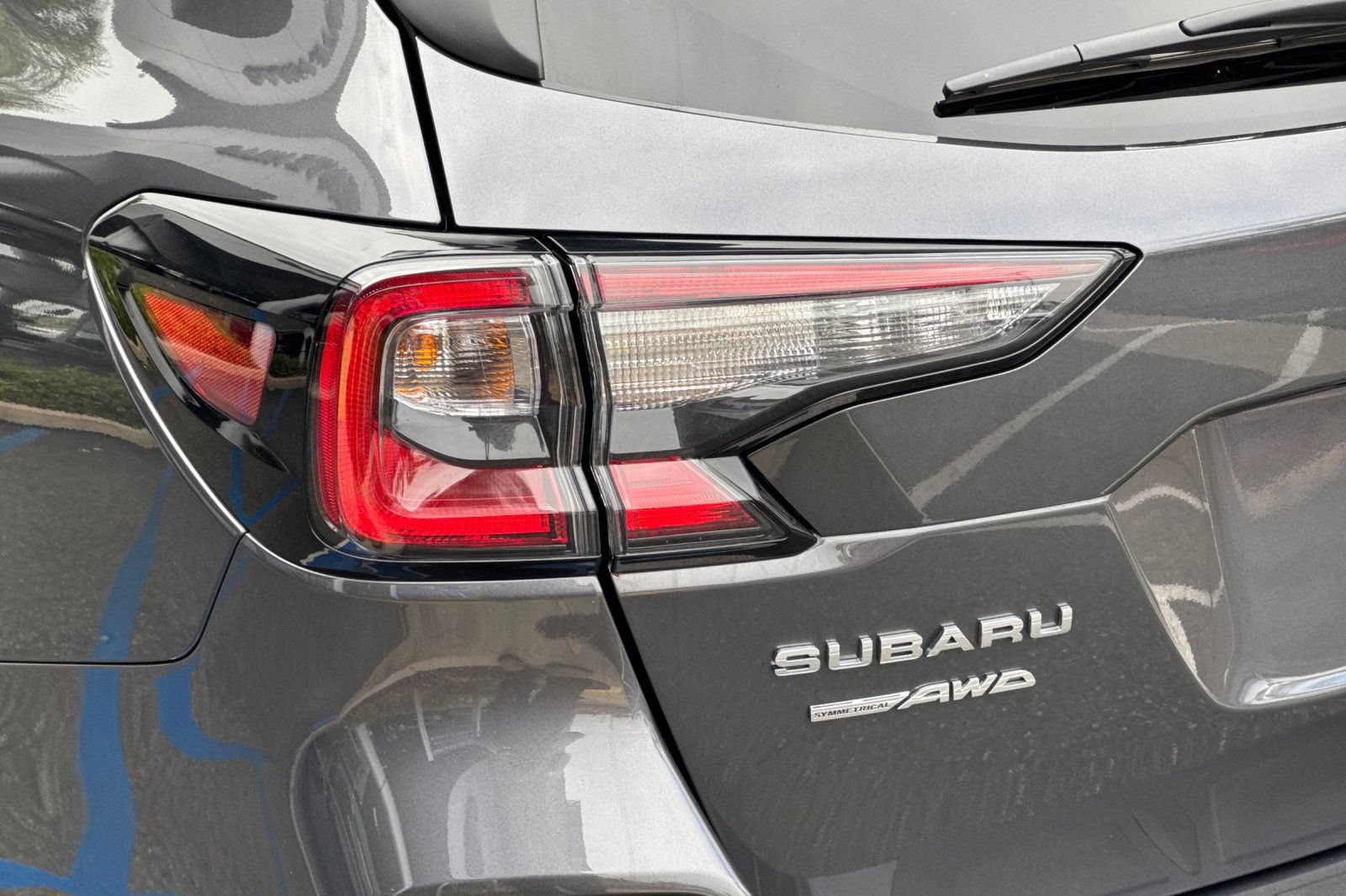 Certified 2025 Subaru Outback Premium AWD/4WD image 31