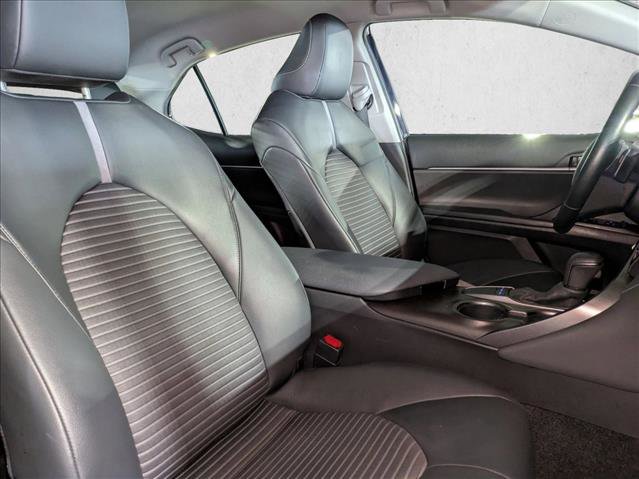 Used 2022 Toyota Camry SE FWD image 20
