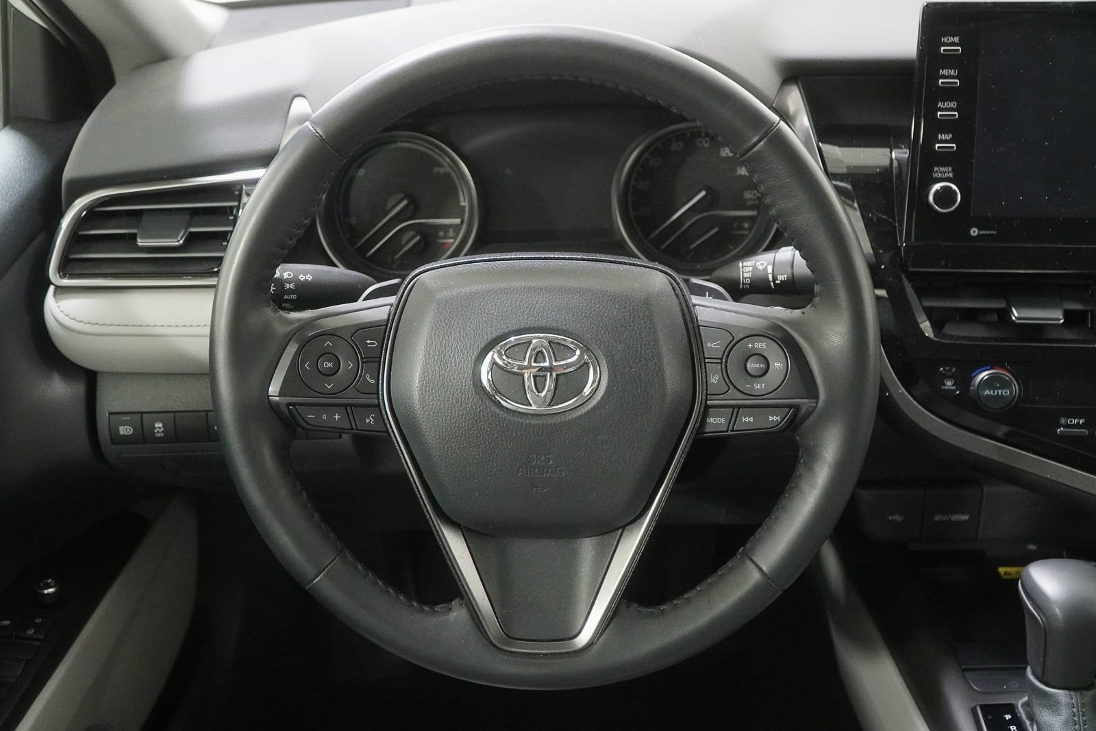 Used 2022 Toyota Camry XSE w/ Cold Weather Package FWD image 22
