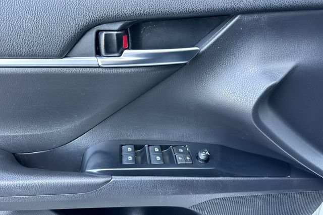 Certified 2020 Toyota Camry SE FWD image 14