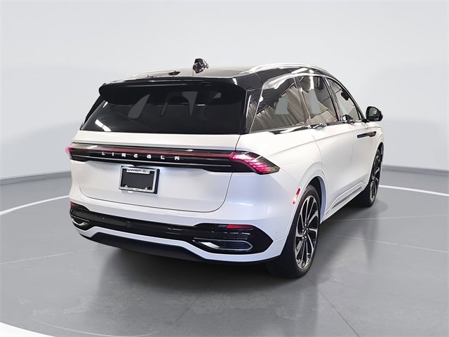 Used 2024 Lincoln Nautilus Black Label image 3