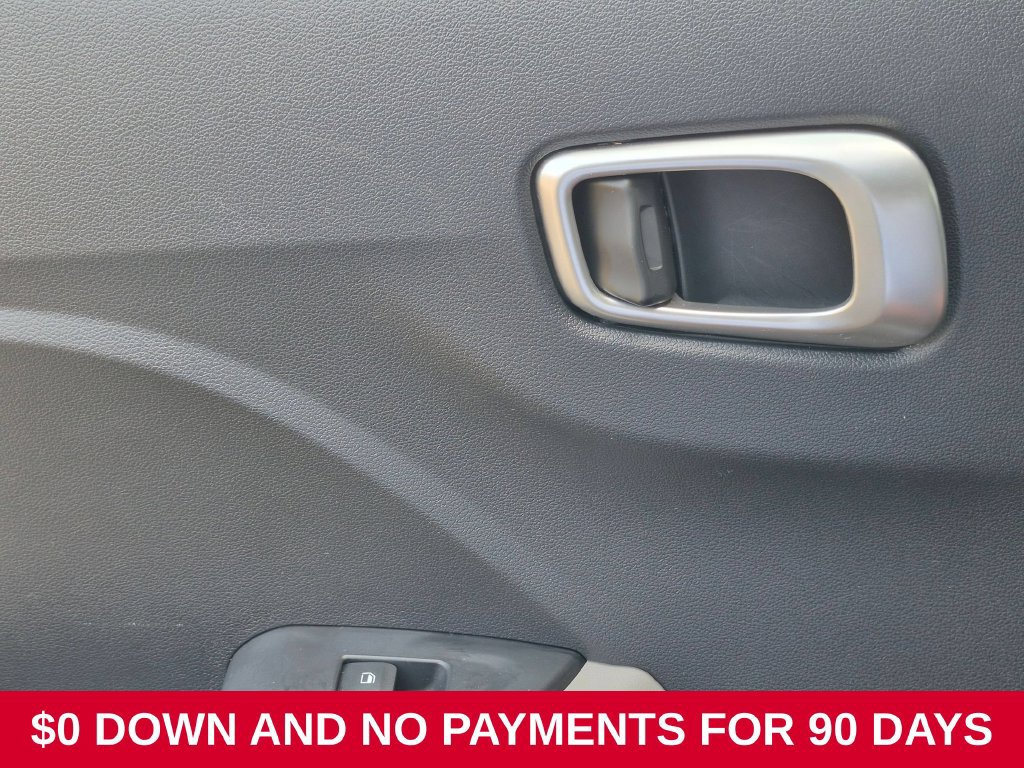 Used 2025 Hyundai Venue SEL FWD image 26