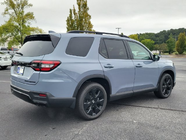 New 2026 Honda Pilot Black Edition image 4
