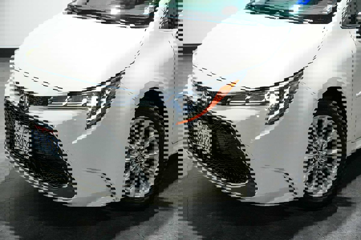 Used 2020 Toyota Corolla XLE FWD image 10