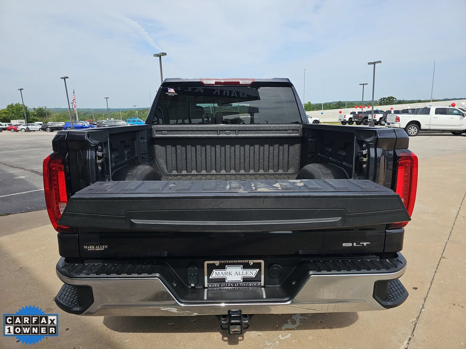 Used 2026 GMC Sierra 1500 SLT AWD/4WD image 6
