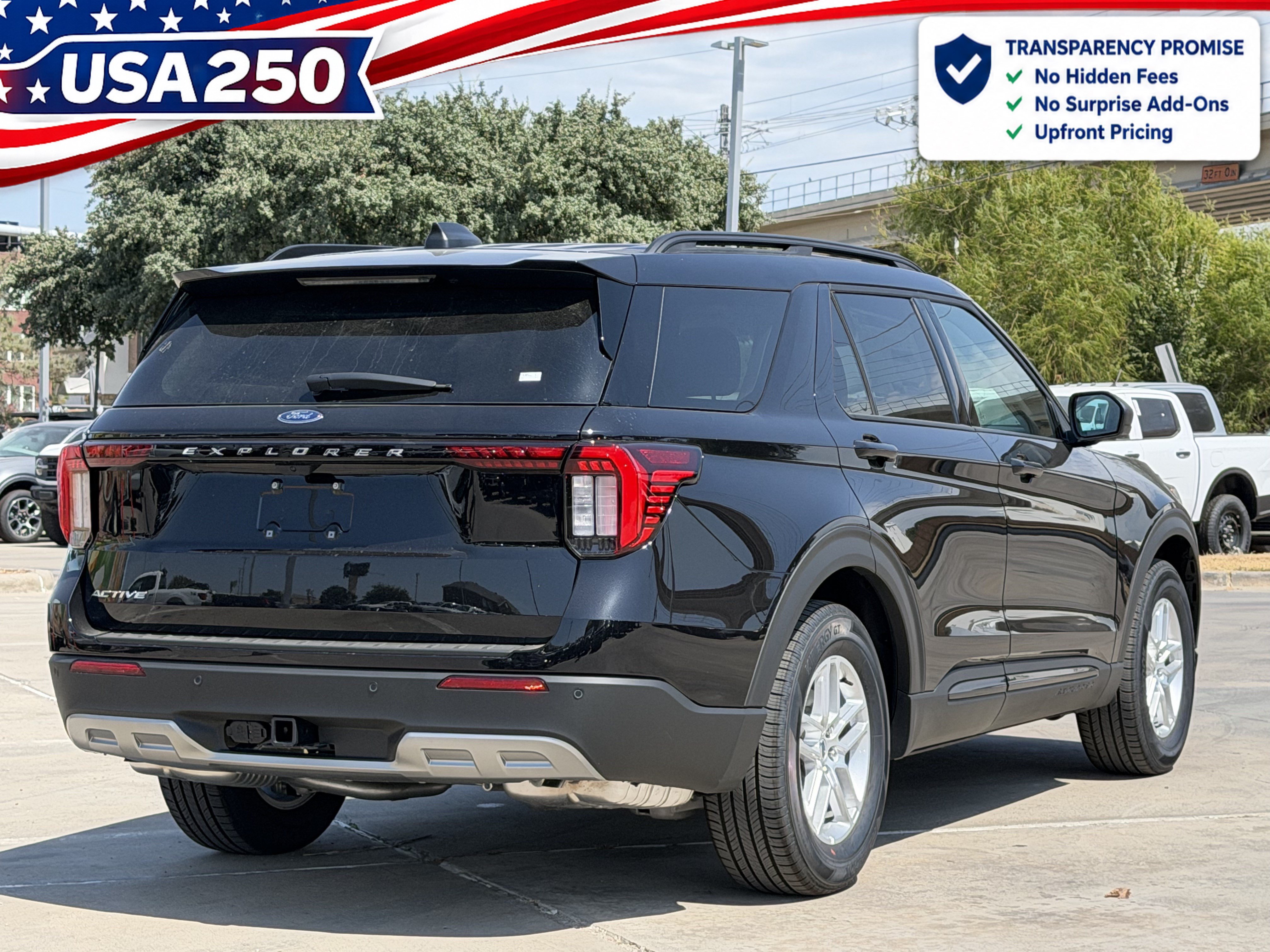 New 2026 Ford Explorer Active w/ Active Comfort Package RWD image 4