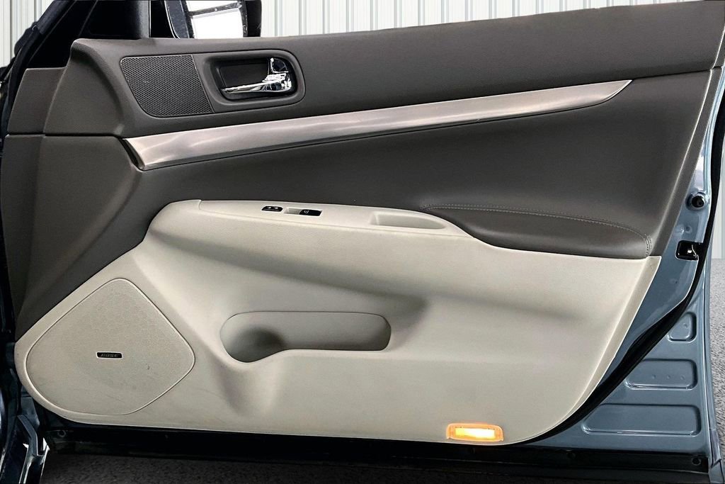 Used 2010 INFINITI G37 x w/ Premium Pkg image 28