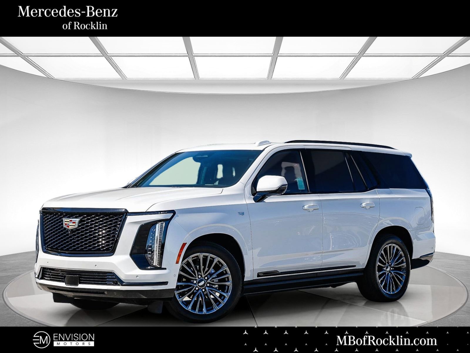 Used 2025 Cadillac Escalade Sport Platinum AWD/4WD image 1