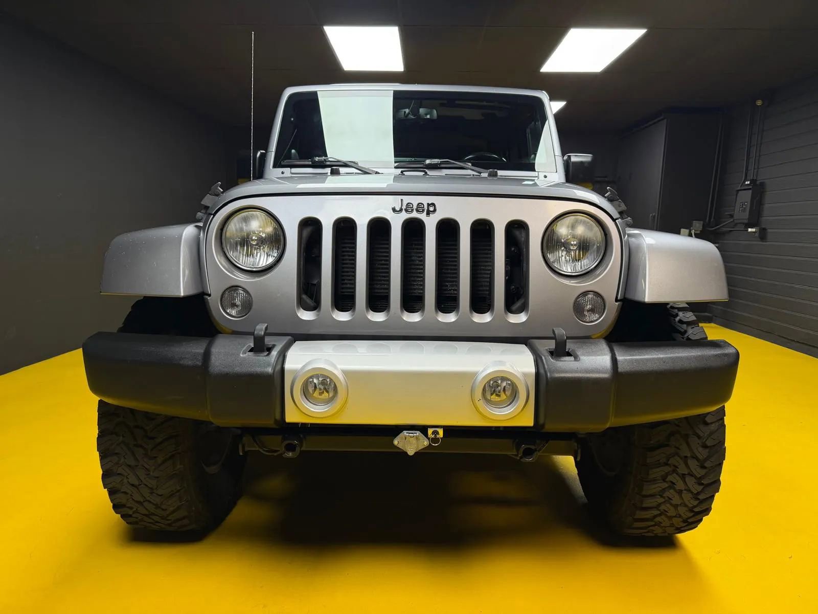 Used 2014 Jeep Wrangler Sahara AWD/4WD image 2