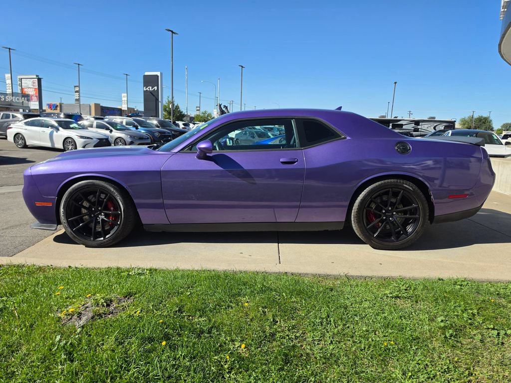 Used 2019 Dodge Challenger SRT Hellcat w/ Laguna Leather Package RWD image 8