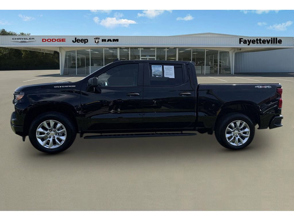 Used 2025 Chevrolet Silverado 1500 Custom image 6
