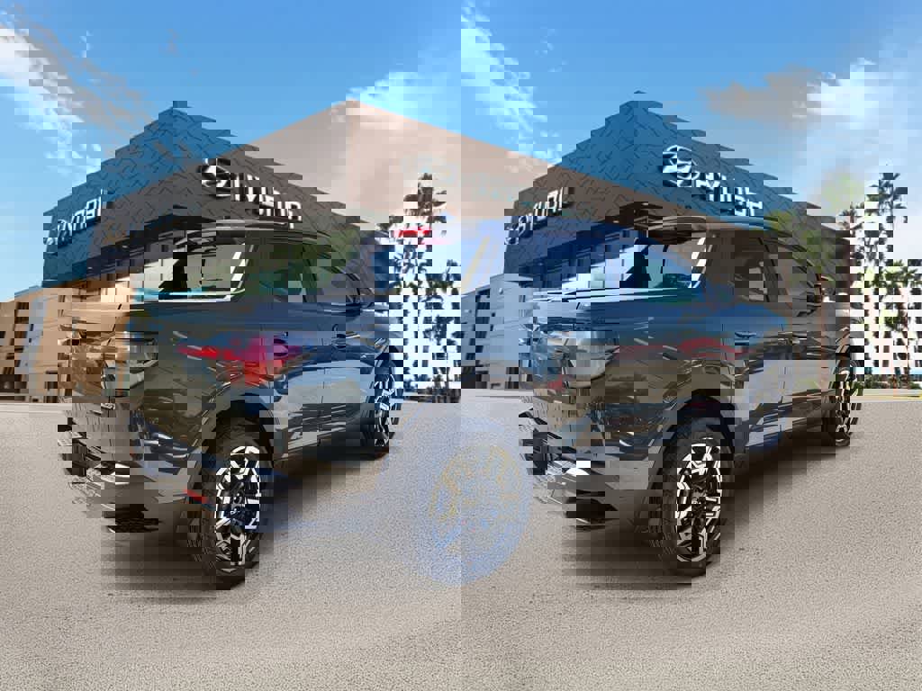 New 2025 Hyundai Santa Cruz Limited image 3