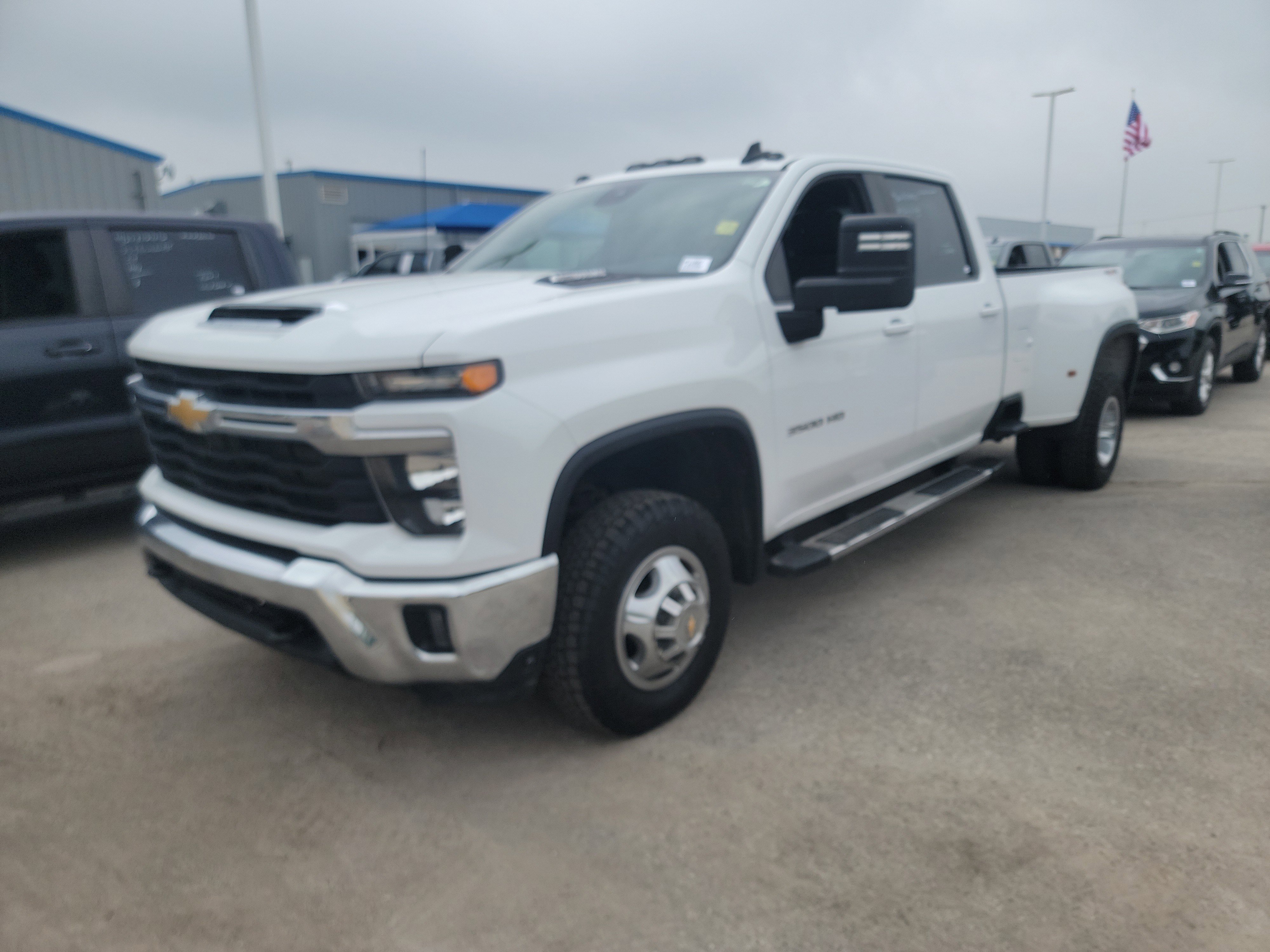 Certified 2024 Chevrolet Silverado 3500 LT w/ Convenience Package
