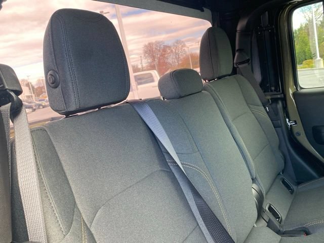 New 2026 Jeep Gladiator Sport AWD/4WD image 31
