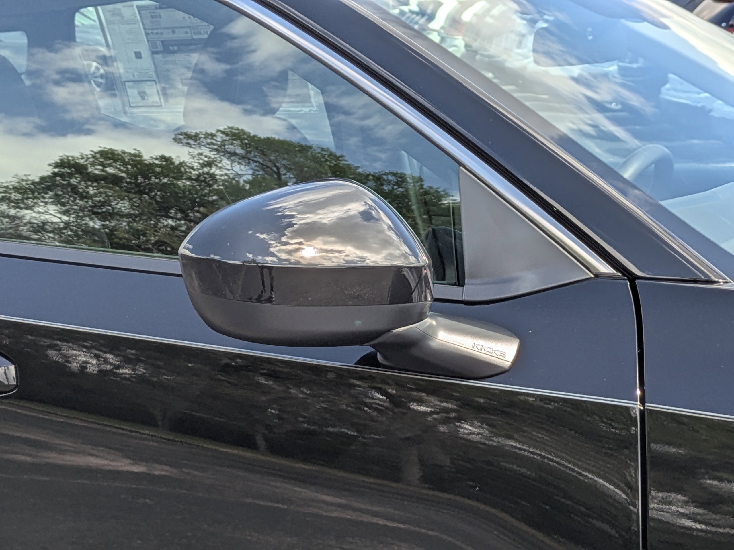 New 2026 Nissan Kicks SV image 12