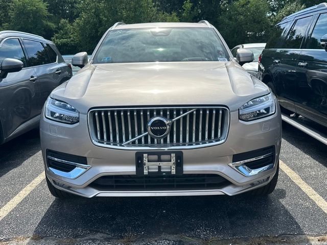 Used 2024 Volvo XC90 B6 Ultimate AWD/4WD image 2
