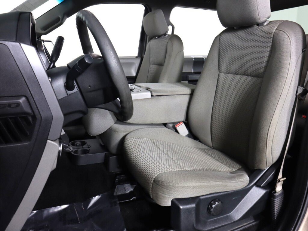 Used 2016 Ford F150 XLT w/ XTR Package image 28