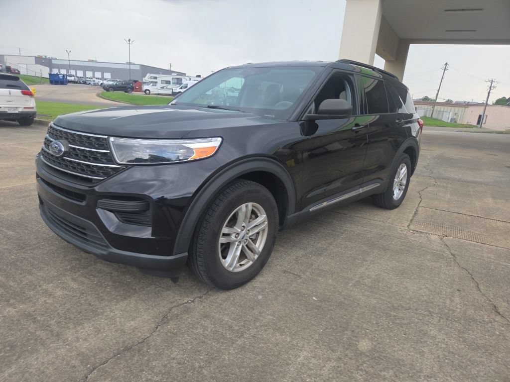 Used 2023 Ford Explorer XLT RWD image 4