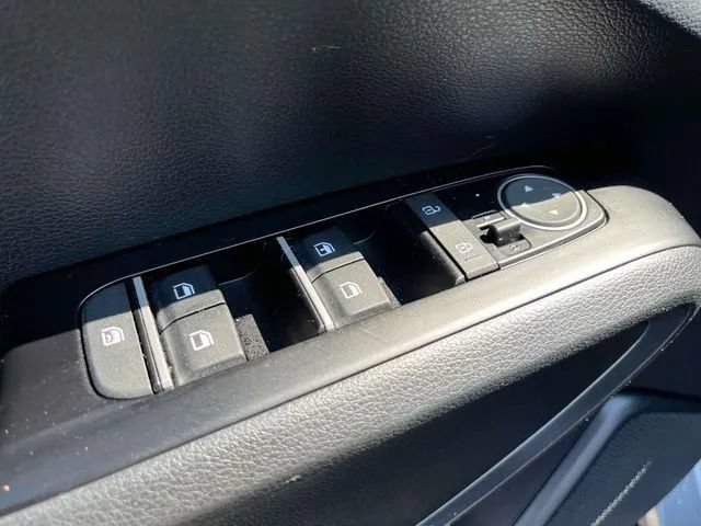 Used 2025 Kia Soul EX FWD image 29