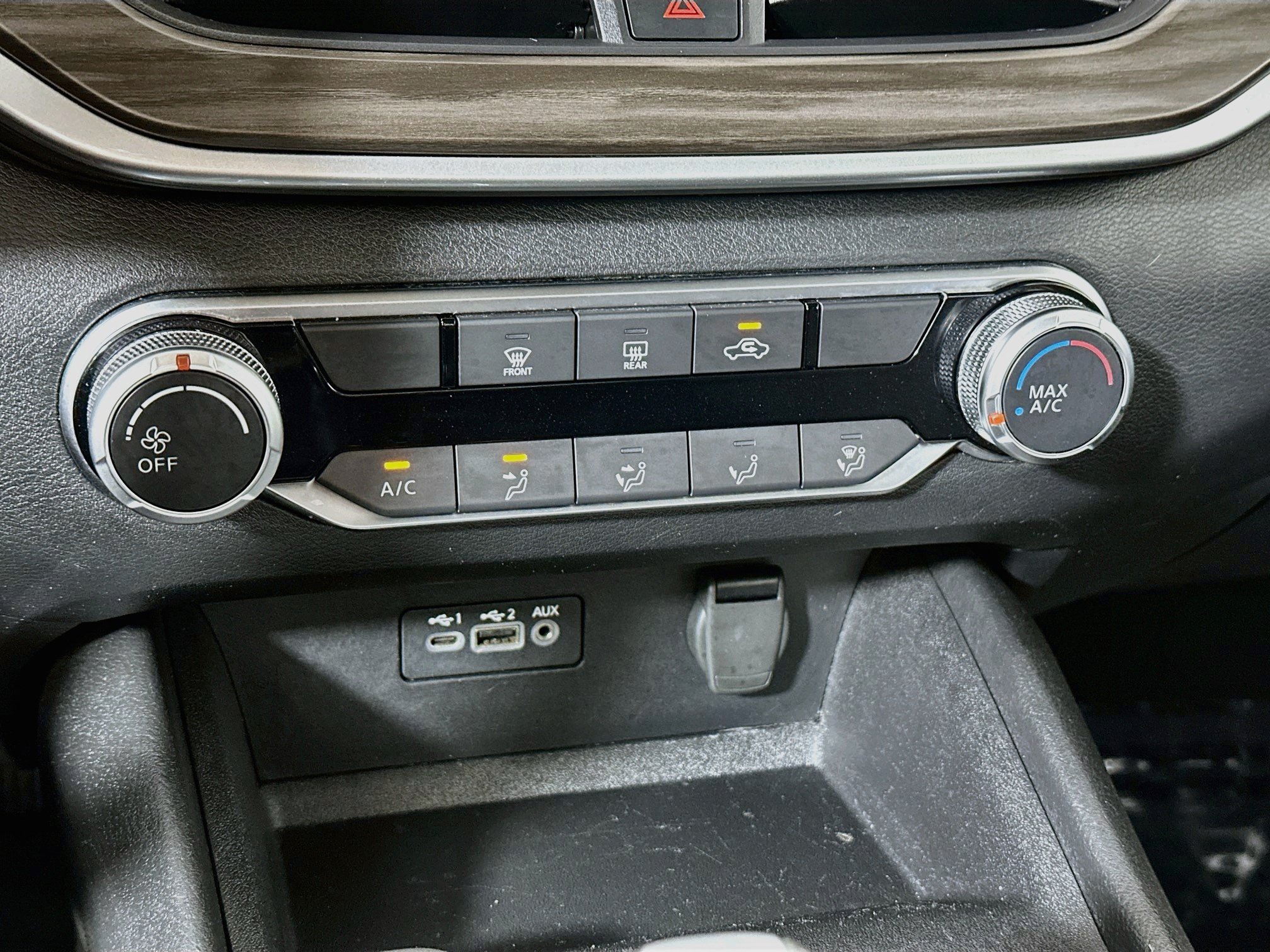 Used 2025 Nissan Altima 2.5 SV FWD image 15