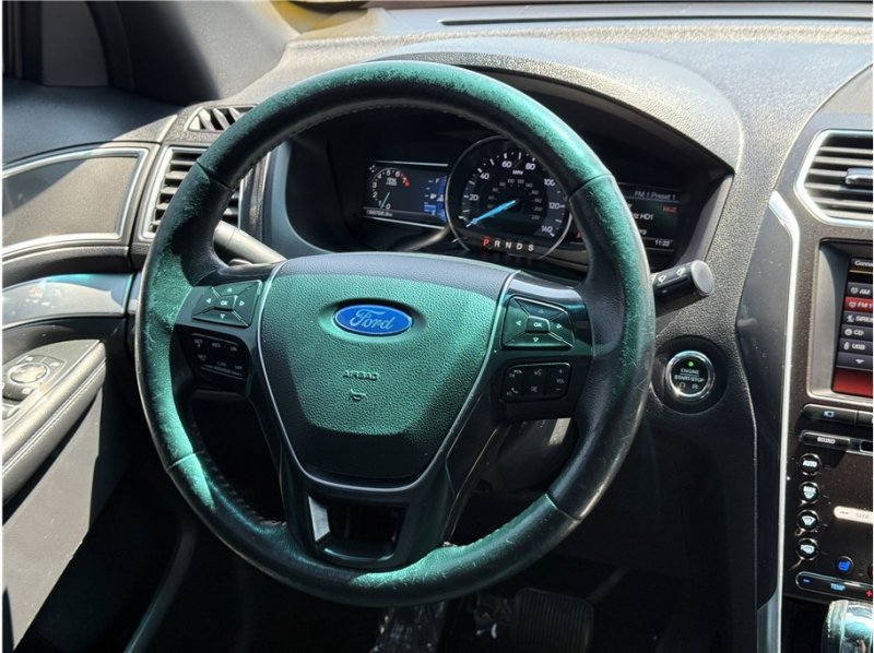 Used 2016 Ford Explorer Limited image 42