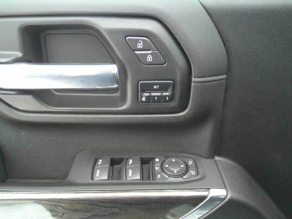 Used 2023 Chevrolet Silverado 3500 LTZ w/ LTZ Convenience Package image 18