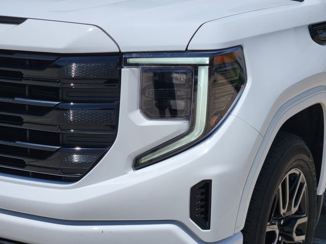Used 2024 GMC Sierra 1500 Elevation w/ LPO, Elevation Black Package RWD image 9