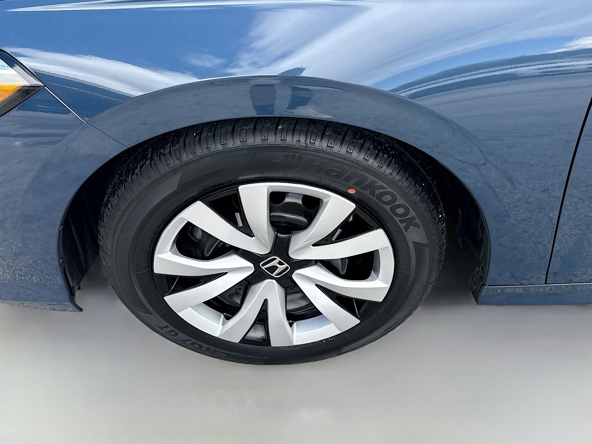 Certified 2025 Honda Civic LX image 35