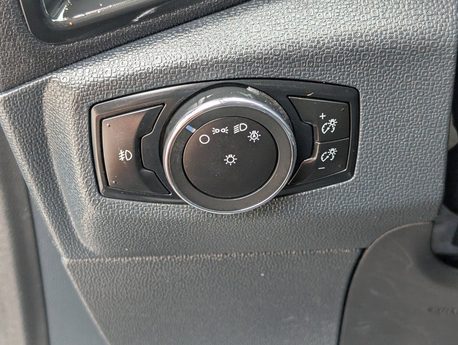 Used 2021 Ford EcoSport SE FWD image 31